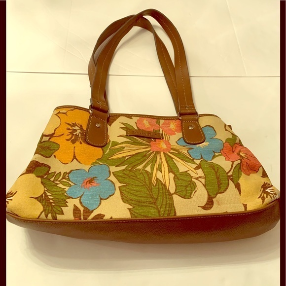 Jamaica Bay Flower Designed Purse - Picture 1 of 7